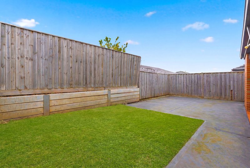 Photo - 150 Stonehill Drive, Maddingley VIC 3340 - Image 12