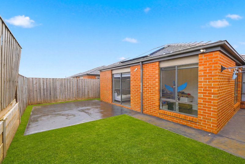 Photo - 150 Stonehill Drive, Maddingley VIC 3340 - Image 13