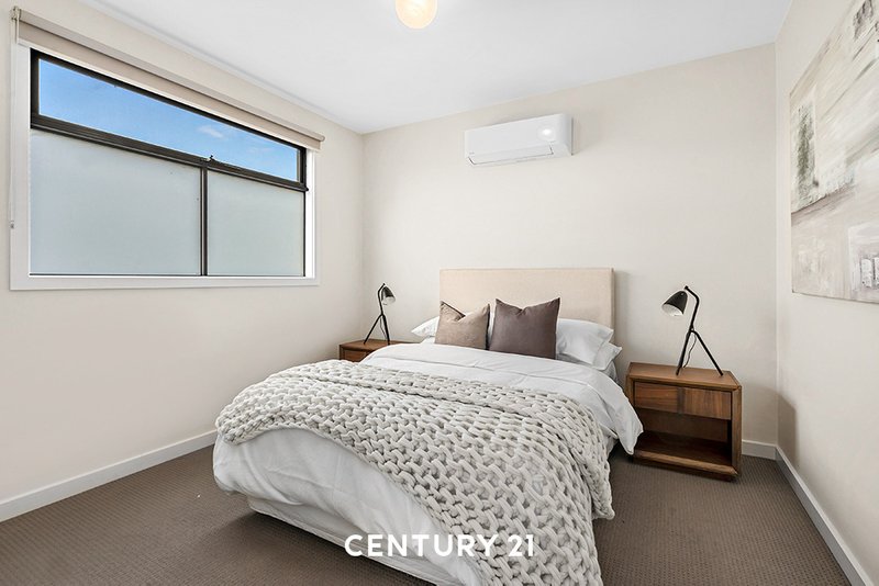 Photo - 1/50 Valley Street, Oakleigh South VIC 3167 - Image 9