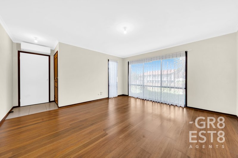 Photo - 1/50 Willow Drive, Hampton Park VIC 3976 - Image 2