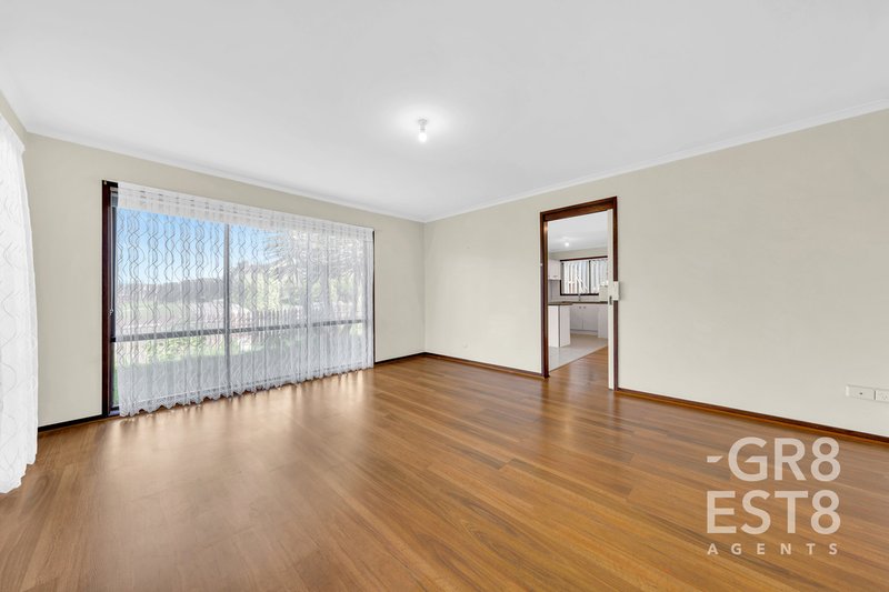 Photo - 1/50 Willow Drive, Hampton Park VIC 3976 - Image 3