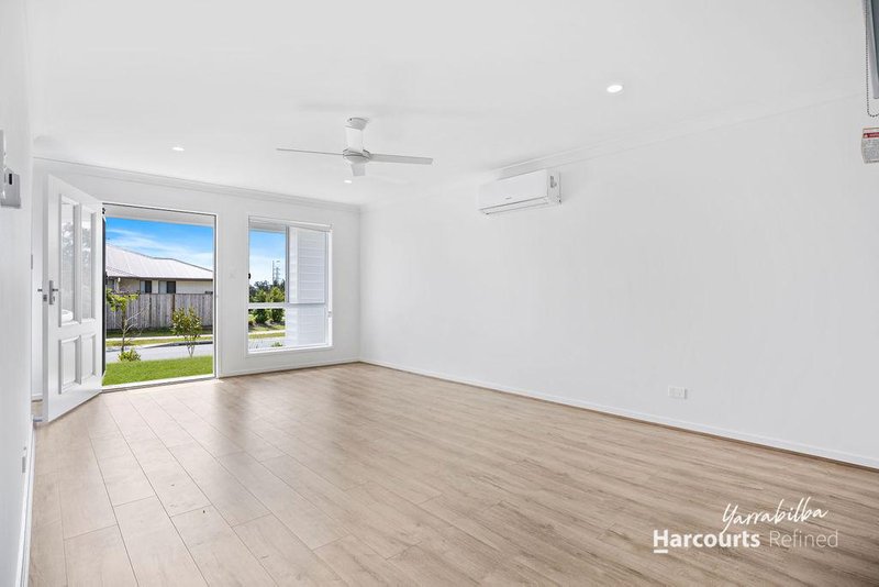 Photo - 1/50 Yellowstone Circuit, Yarrabilba QLD 4207 - Image 4