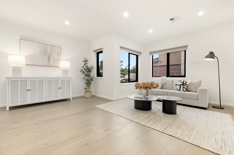 Photo - 1/500 High Street Road, Mount Waverley VIC 3149 - Image 10