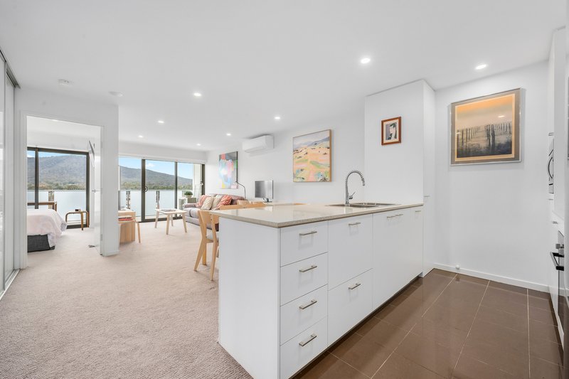Photo - 150/10 Ipima Street, Braddon ACT 2612 - Image 7