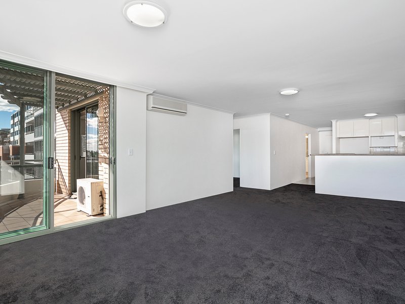 Photo - 150/107 Pacific Highway, Hornsby NSW 2077 - Image 3