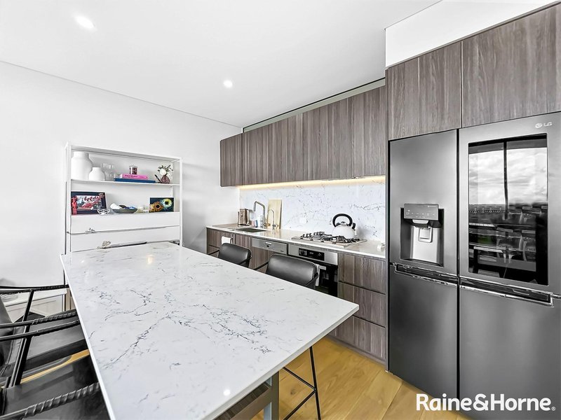 Photo - 1502/12 Phillip Street, Parramatta NSW 2150 - Image 2