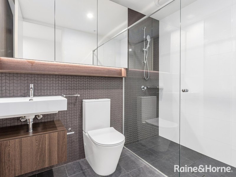 Photo - 1502/12 Phillip Street, Parramatta NSW 2150 - Image 4