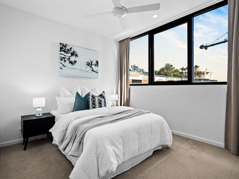 Photo - 1502/17 Deshon Street, Woolloongabba QLD 4102 - Image 10