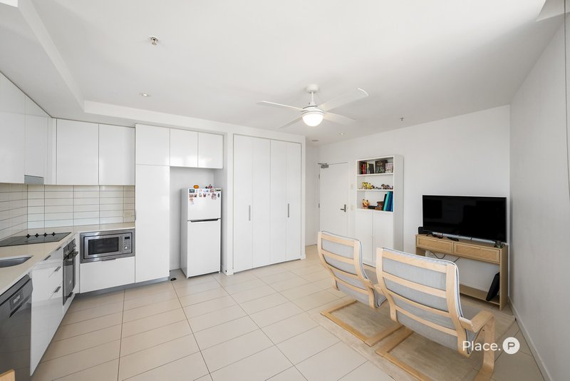 Photo - 1502/338 Water Street, Fortitude Valley QLD 4006 - Image 9