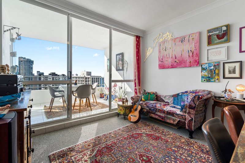 Photo - 1503/3422 Surfers Paradise Boulevard, Surfers Paradise QLD 4217 - Image 4