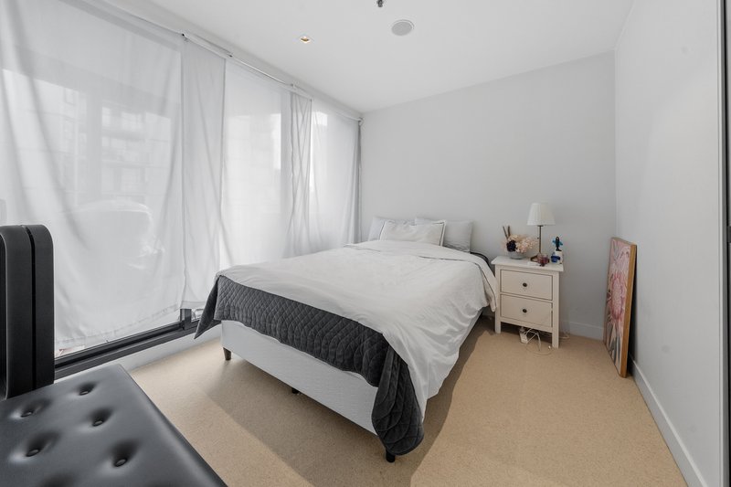 Photo - 1503/677 La Trobe Street, Docklands VIC 3008 - Image 8