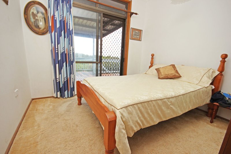 Photo - 1504 Ocean Drive, Lake Cathie NSW 2445 - Image 9