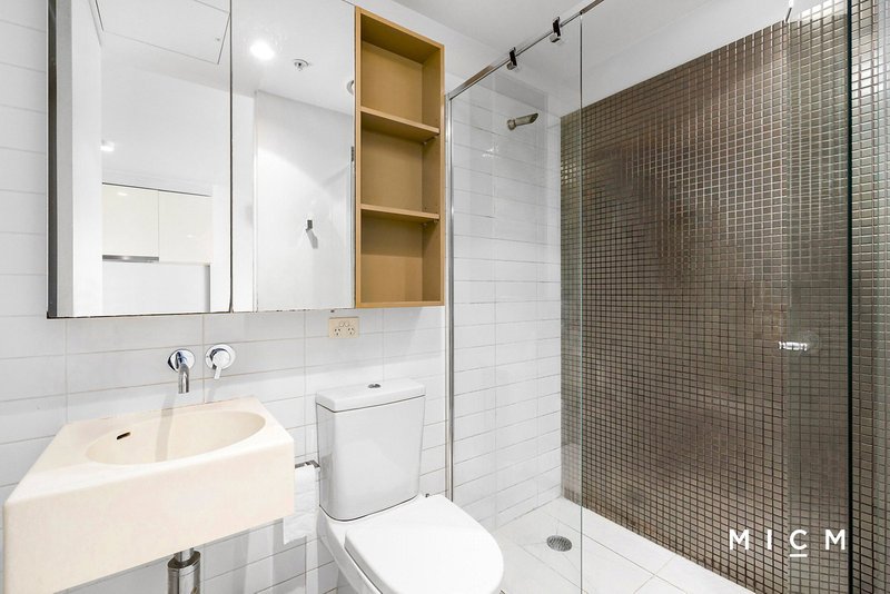 Photo - 1504/33 Mackenzie Street, Melbourne VIC 3000 - Image 8