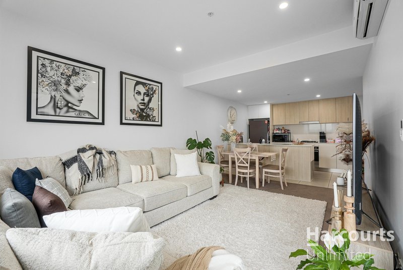 Photo - 1504/5 Second Avenue, Blacktown NSW 2148 - Image 5