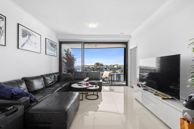 Photo - 1506/5 Harbourside Court, Biggera Waters QLD 4216 - Image 3