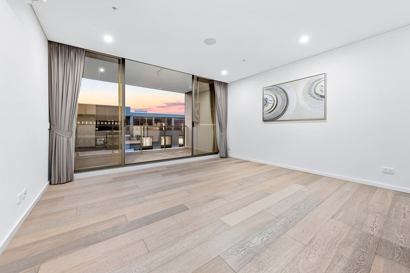 Photo - 15072/17 Amalfi Drive, Wentworth Point NSW 2127 - Image 1