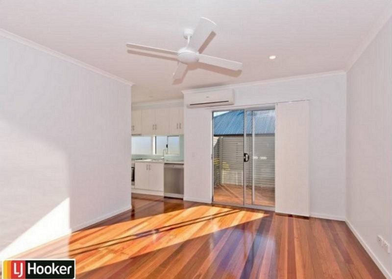 Photo - 1/508 Rode Road, Chermside QLD 4032 - Image 3