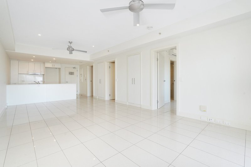 Photo - 1508/31 Woods Street, Darwin City NT 0800 - Image 6