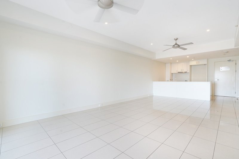 Photo - 1508/31 Woods Street, Darwin City NT 0800 - Image 7