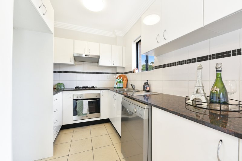 Photo - 15/1-3 Tavistock Road, Homebush West NSW 2140 - Image 4