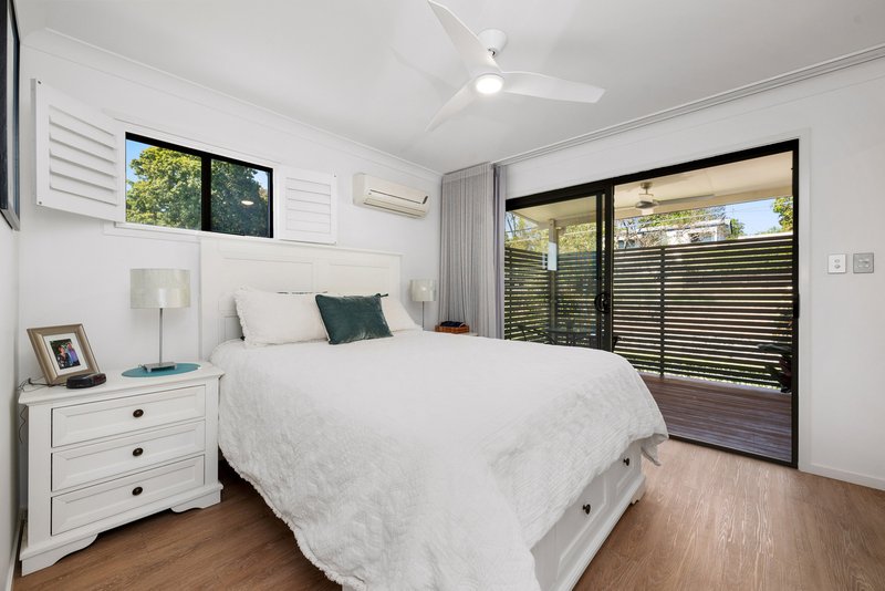 Photo - 1/51-55 Daniells Street, Carina QLD 4152 - Image 17