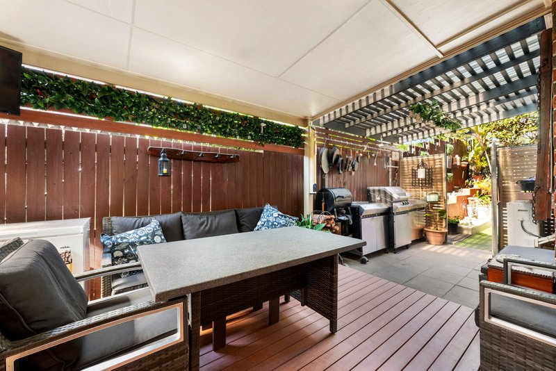 Photo - 1/51-55 Daniells Street, Carina QLD 4152 - Image 25