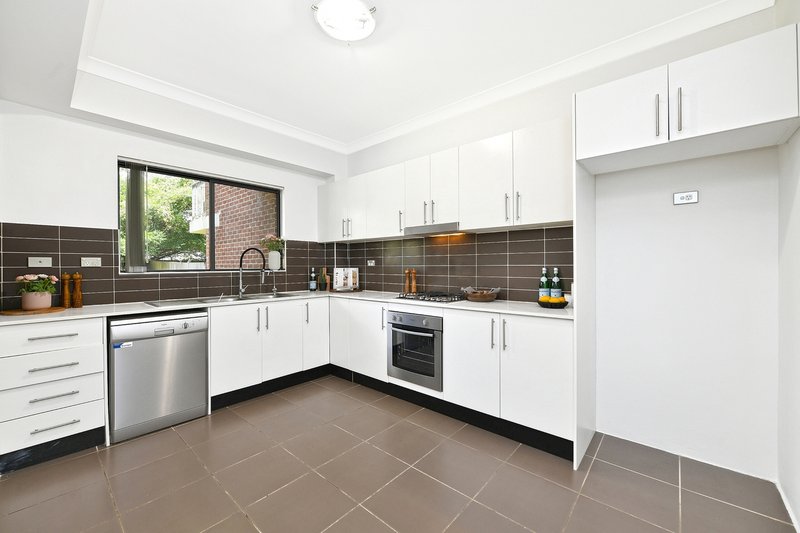 Photo - 15/1 Anzac Avenue, Denistone NSW 2114 - Image 6