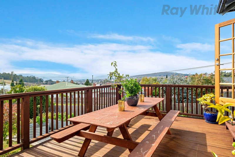 Photo - 151 Augusta Road, Lenah Valley TAS 7008 - Image 7