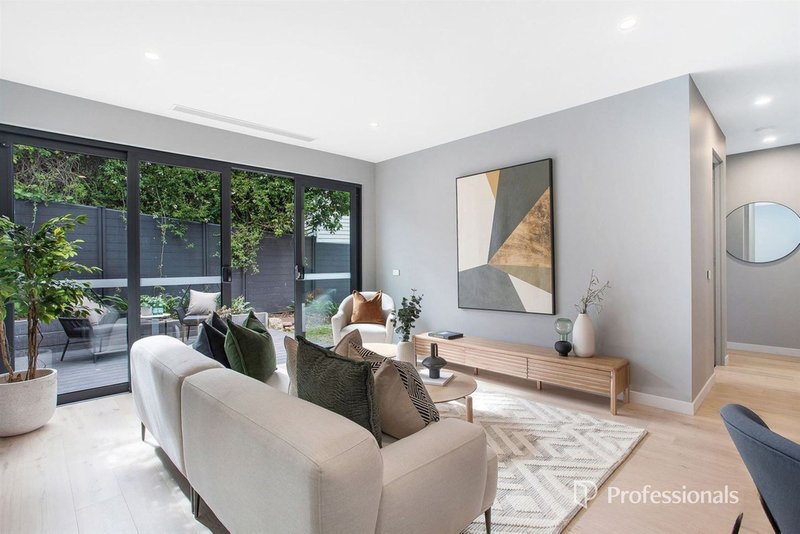 Photo - 1/51 Beach Road, Mentone VIC 3194 - Image 10