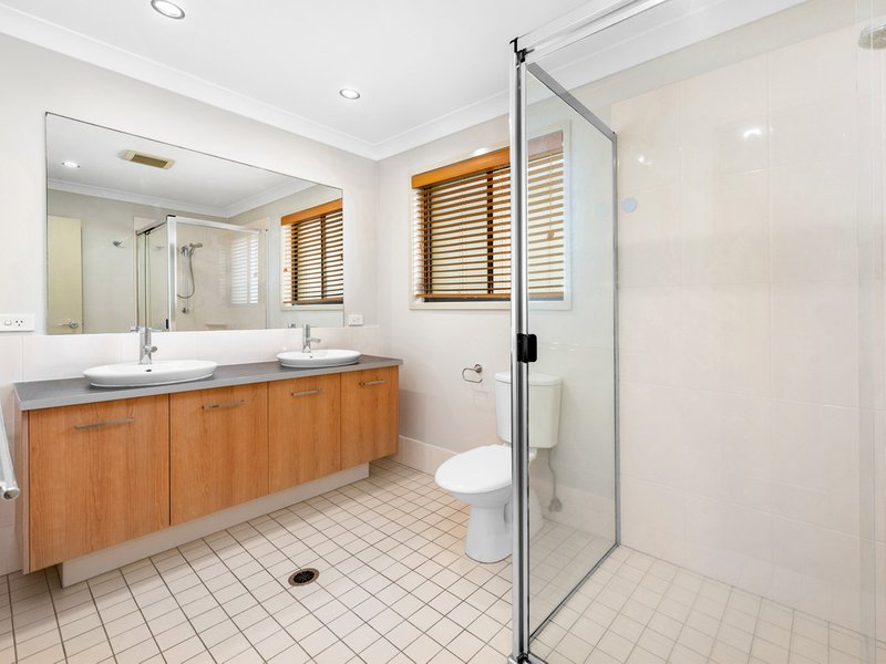 Photo - 15/1 Celestial Court, Carina QLD 4152 - Image 7