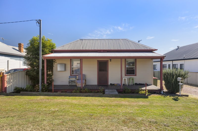 Photo - 151 Deakin Street, Kurri Kurri NSW 2327 - Image 2