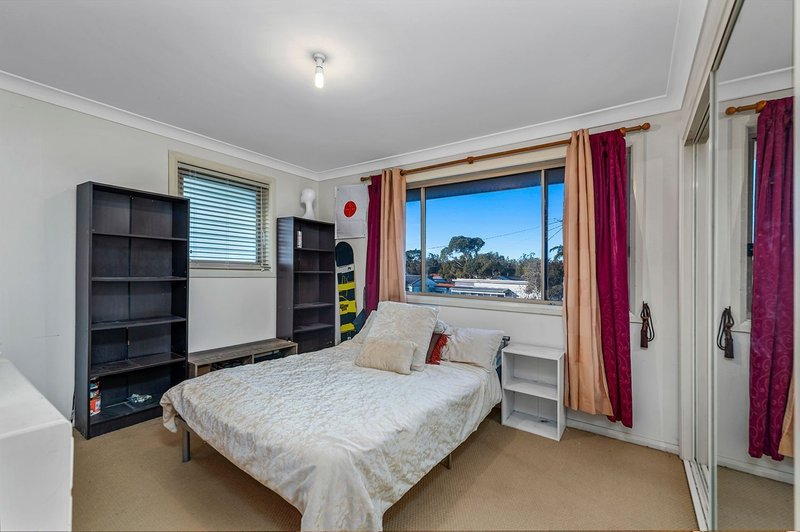 Photo - 1/51 Flinders Avenue, Killarney Vale NSW 2261 - Image 9