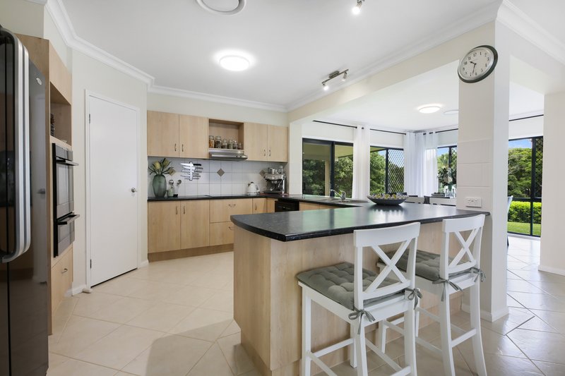 Photo - 151 Gardenia Drive, Bonogin QLD 4213 - Image 8