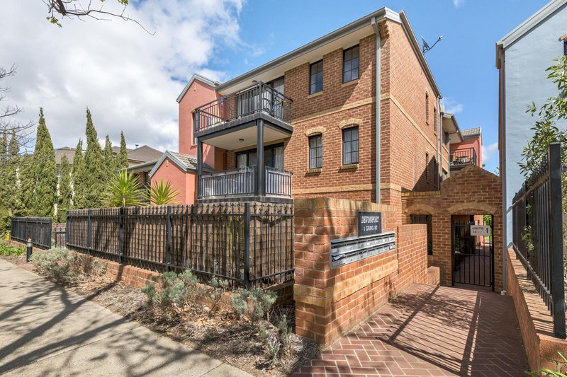 Photo - 15/1 Ijong Street, Braddon ACT 2612 - Image 4