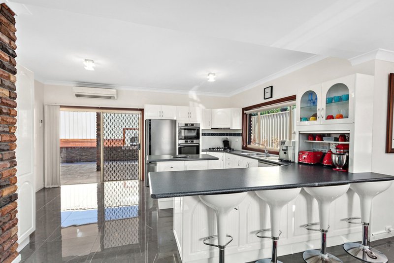 Photo - 151 Lake Entrance Road, Barrack Heights NSW 2528 - Image 3