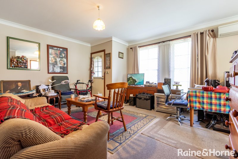 Photo - 1/51 Lambert Street, Bathurst NSW 2795 - Image 4