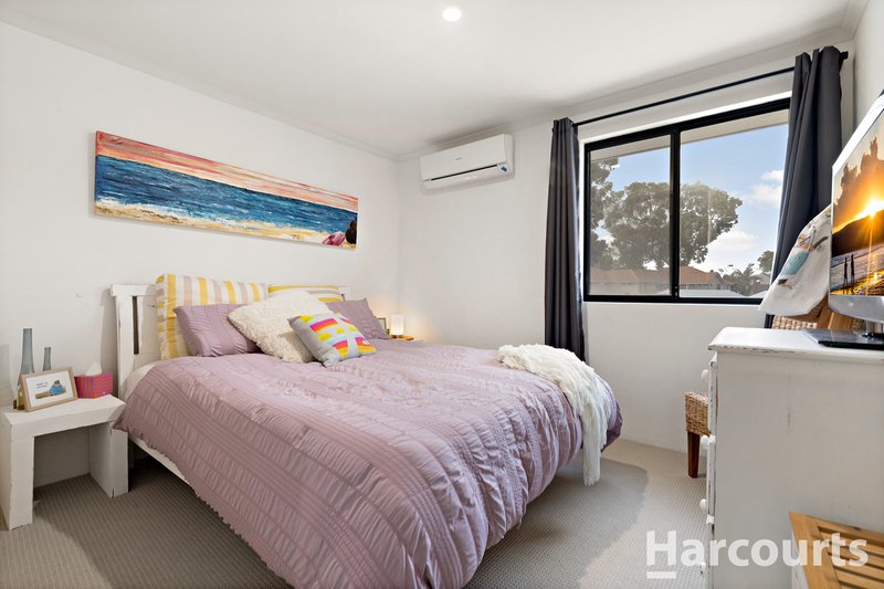 Photo - 15/1 Mariners Cove Drive, Dudley Park WA 6210 - Image 10