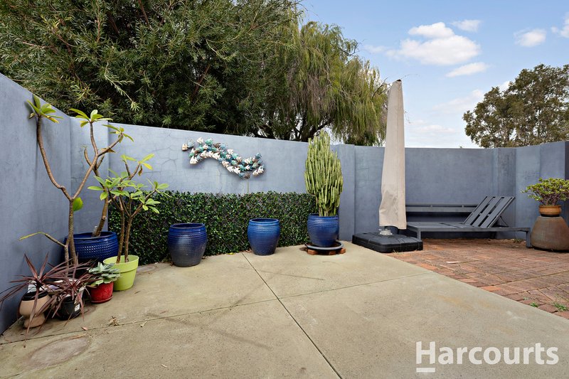 Photo - 15/1 Mariners Cove Drive, Dudley Park WA 6210 - Image 13
