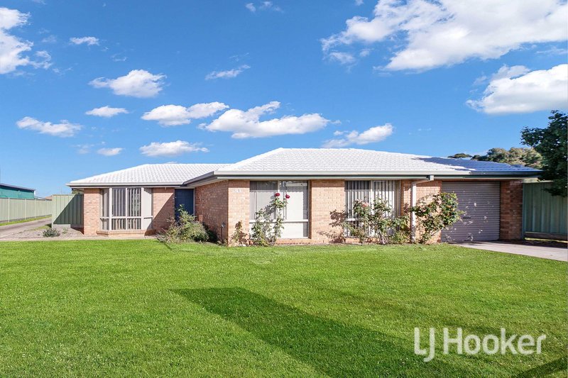 Photo - 1/51 Mckenzie Street, Melton VIC 3337 - Image 2