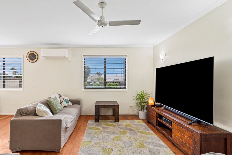 Photo - 151 Mount Warren Boulevard, Mount Warren Park QLD 4207 - Image 4