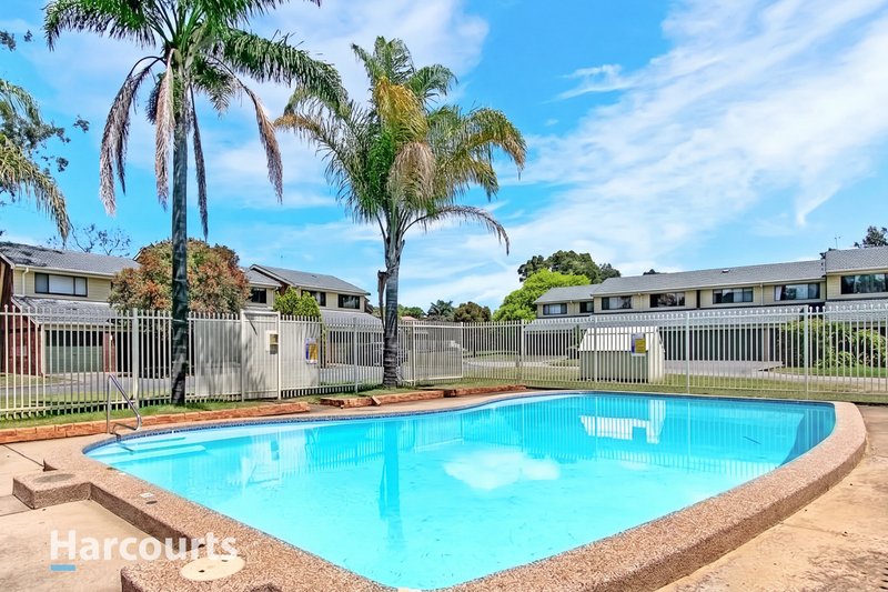 Photo - 15/1 Noela Place, Oxley Park NSW 2760 - Image 9