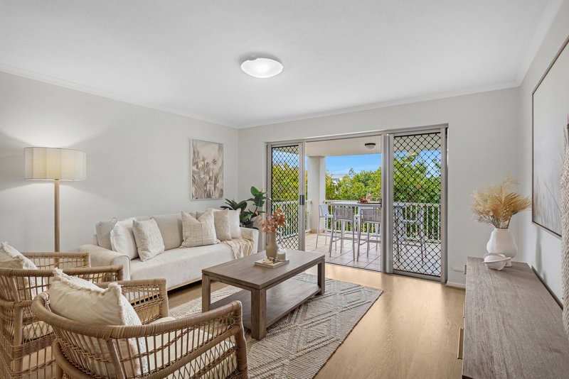 Photo - 15/1 Riverwalk Avenue, Robina QLD 4226 - Image 4