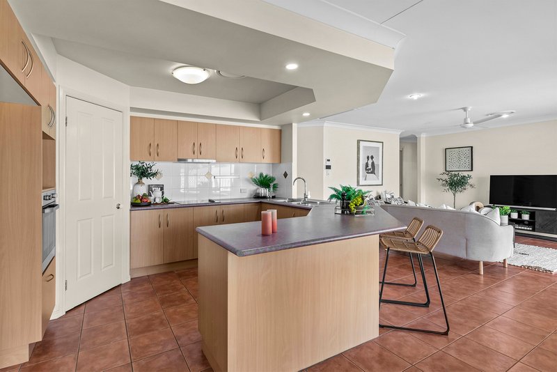 Photo - 151 Saturn Crescent, Bridgeman Downs QLD 4035 - Image 6