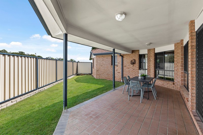 Photo - 151 Saturn Crescent, Bridgeman Downs QLD 4035 - Image 18