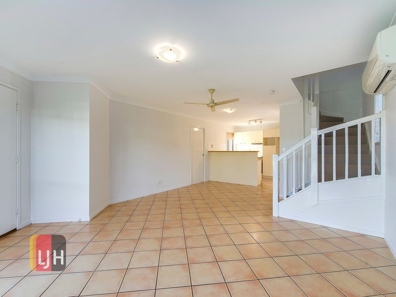 Photo - 1/51 School Road, Stafford QLD 4053 - Image 4