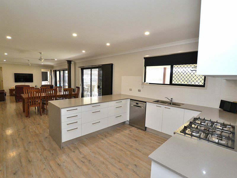 Photo - 151 Sippel Drive, Woodford QLD 4514 - Image 3