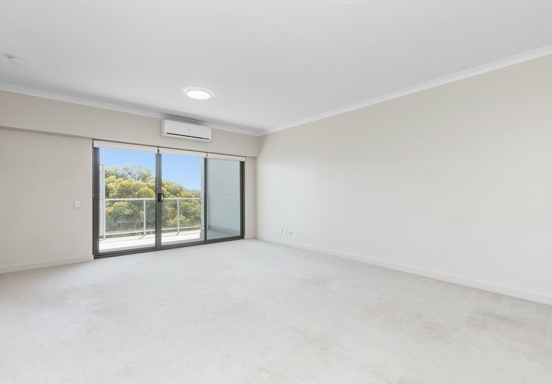 Photo - 15/1 Walsh Loop, Joondalup WA 6027 - Image 18