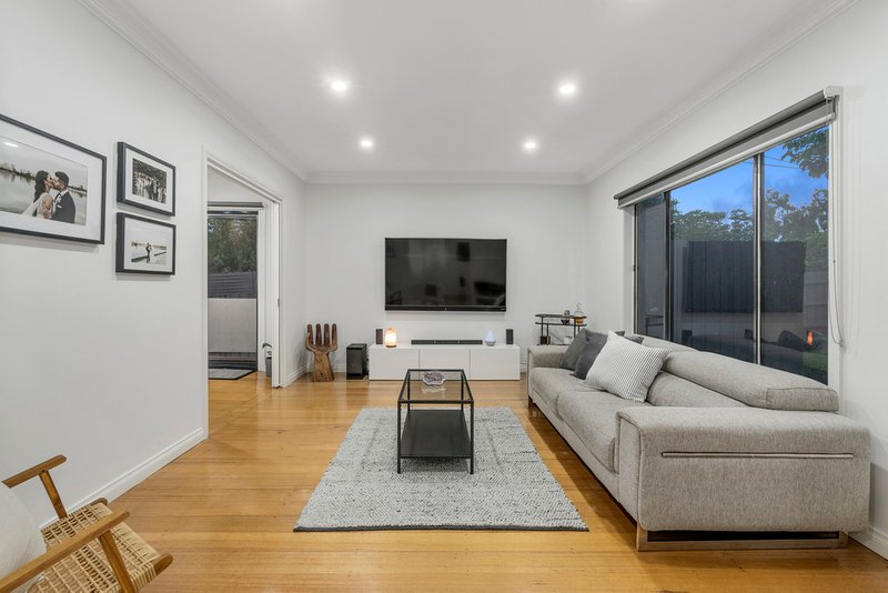 Photo - 1/51 Wattle Grove, Mulgrave VIC 3170 - Image 5