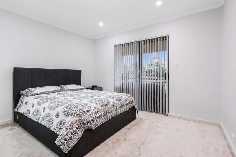 Photo - 15/10-14 Milton Street, Bankstown NSW 2200 - Image 4