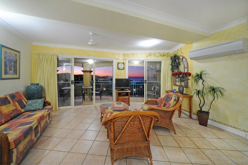 Photo - 15/10 Golden Orchid Drive, Airlie Beach QLD 4802 - Image 4